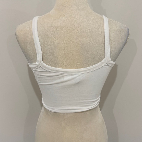 H&M White Women's Crop Top - Picture 2 of 3